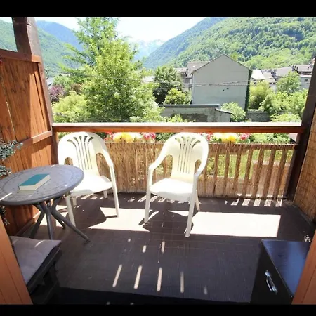 Beau T3 Place Parking, Vue Degagee Proche Centre Bagnères-de-Luchon