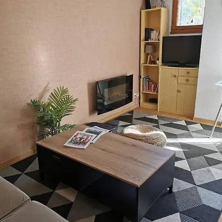 Beau T3 Place Parking, Vue Degagee Proche Centre Апартаменты Bagneres-de-Luchon